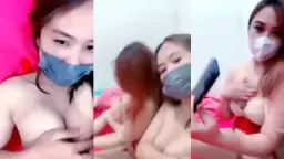 Duo Tocil saling Pamer Toket Masing-masing