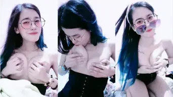 Miss Zeyraa Bugil Kenyot Uting Mango