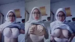 SM4 Hijab Kacamata Sange