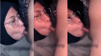 Ukhti Berkacamata Jago Banget Nyepong